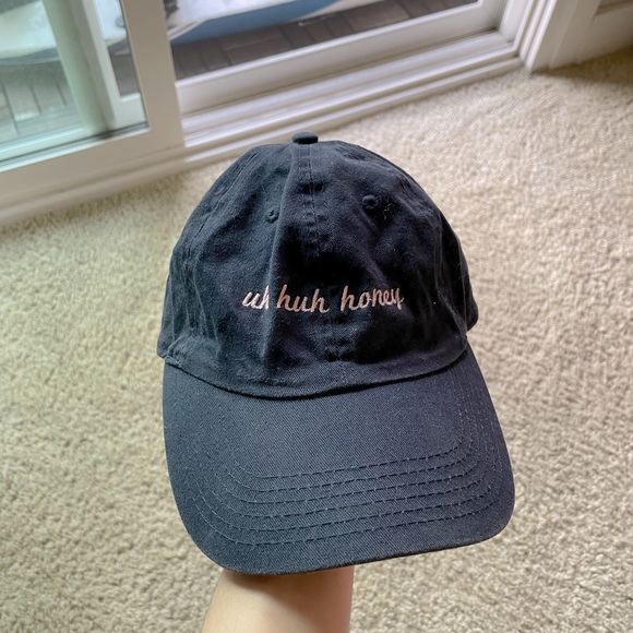 Hat from Brandy Melville - Uh Huh Honey - Picture 1 of 4